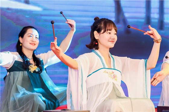 华德育才年会