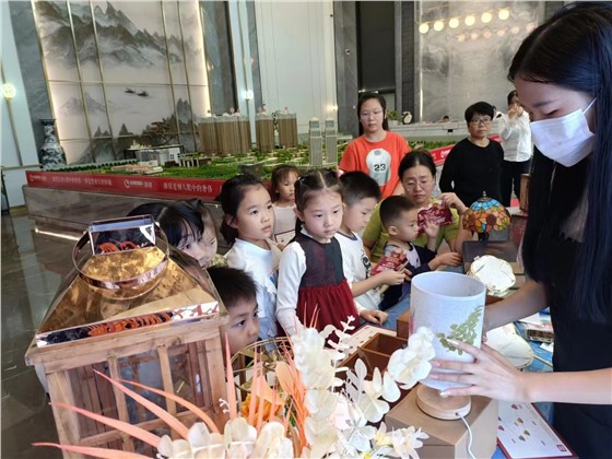 裕源国际中秋国庆暖场 (7).jpg