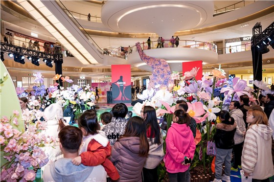 0步步高星城天地2024春夏时装发布会 (1).jpg