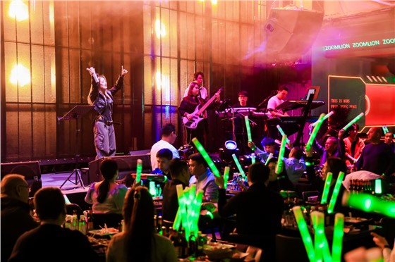 5“印迹中联 印象中国”中联重科智能高机绿色探索中国行 (2).JPG