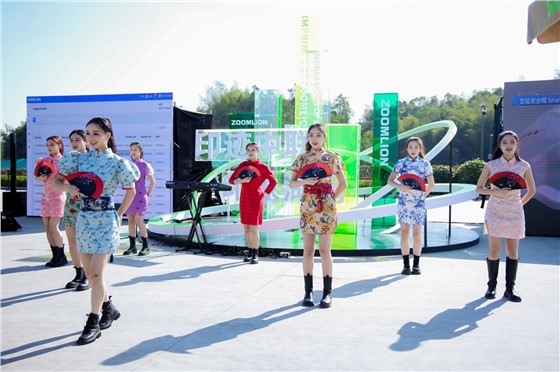 4“印迹中联 印象中国”中联重科智能高机绿色探索中国行 (2).JPG