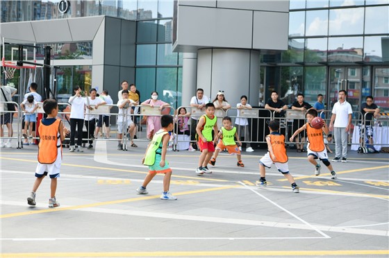 2“欢乐生长·满月花”华润·欢乐颂满月庆活动 (1).jpg