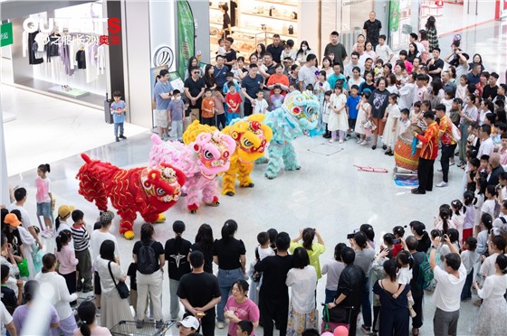 波司登砂之船店全新开业活动2.jpg