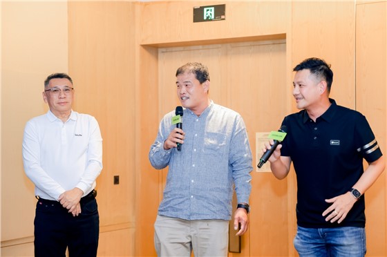 中联高机长沙展海外晚宴1 (8).JPG