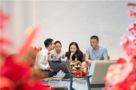 1润和滨江湾T2栋交付活动 (6).jpg