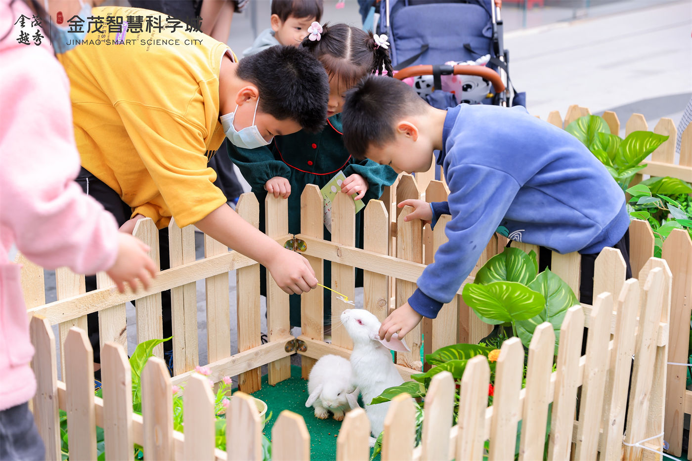 金茂智慧科学城“五一创意亲子活动 (4).jpg