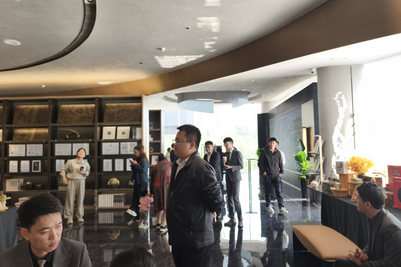 能建天誉府周末暖场活动 (2).jpg