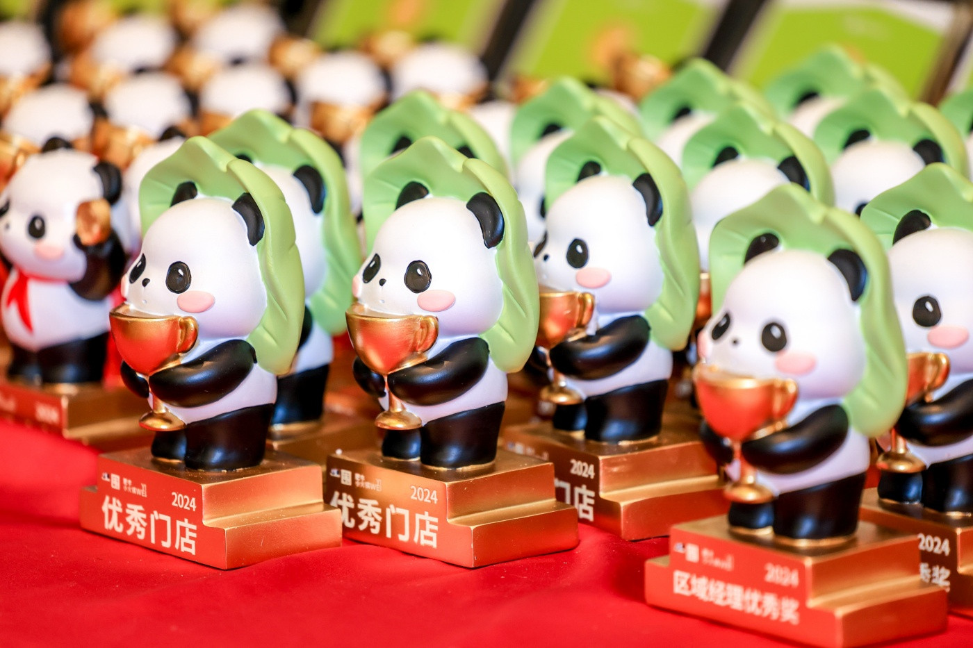 1一围肥牛小火锅庆功大会暨事业合伙人项目启动会 (2).JPG