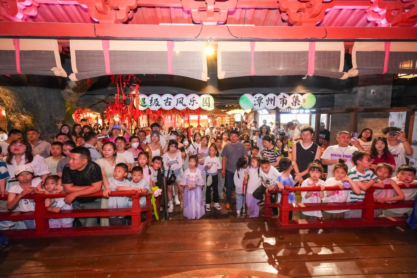 “13%燥梦场”悦方IDmall13周年庆2 (1).jpg