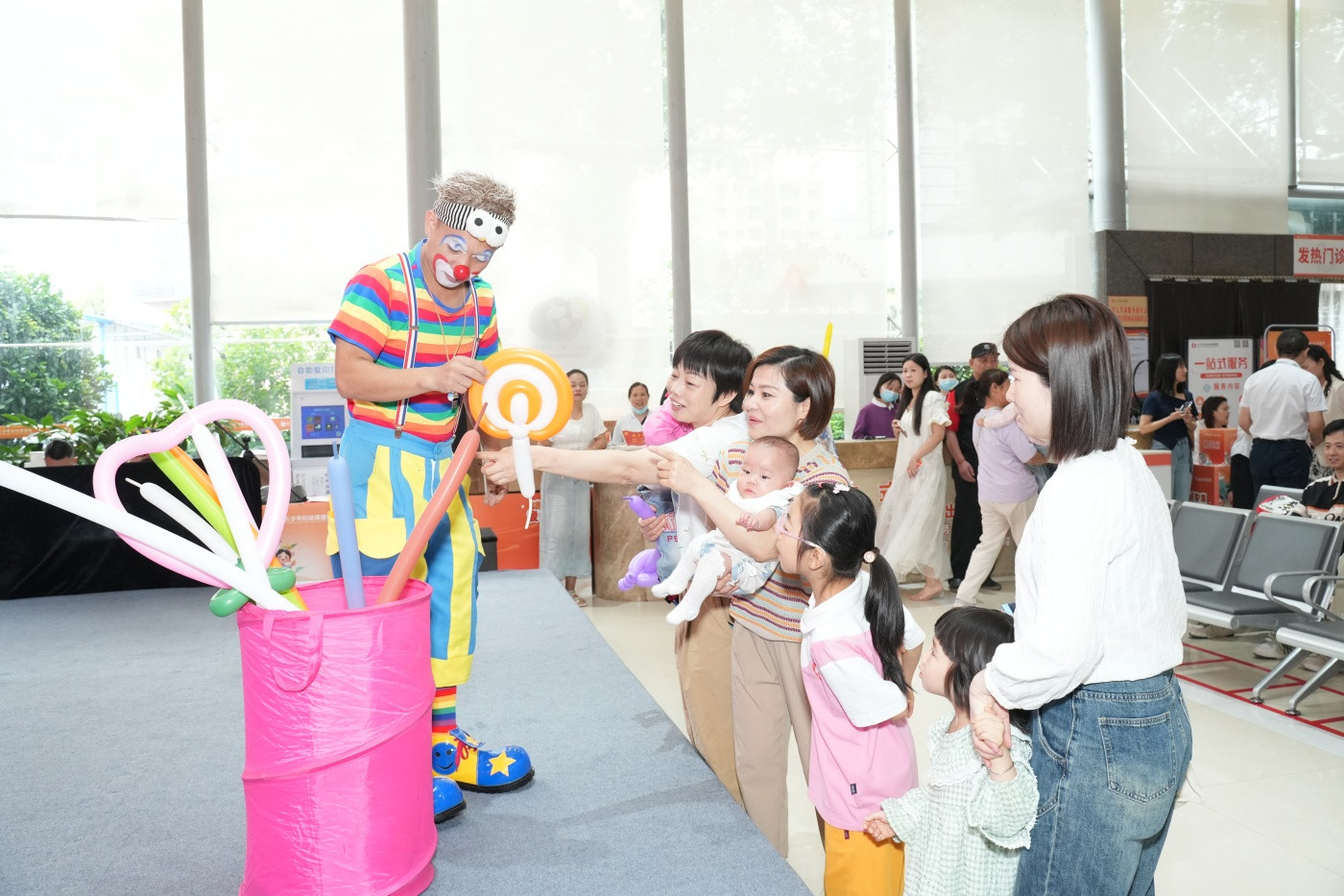 “端午祈安康·童趣满妇幼”国学进妇幼五彩造趣游园会2 (3).JPG