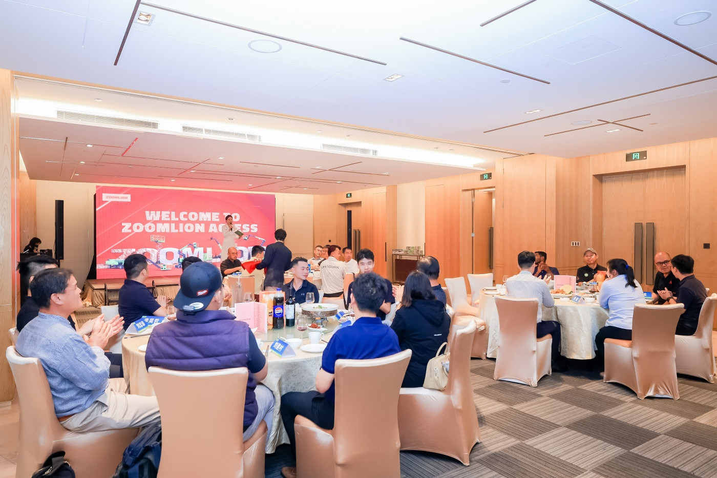 中联高机长沙展海外晚宴1 (2).JPG